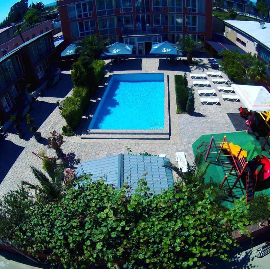 Hotel Buta Batumi Eksteriør billede