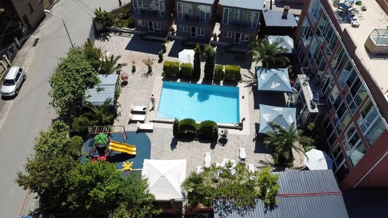 Hotel Buta Batumi Eksteriør billede