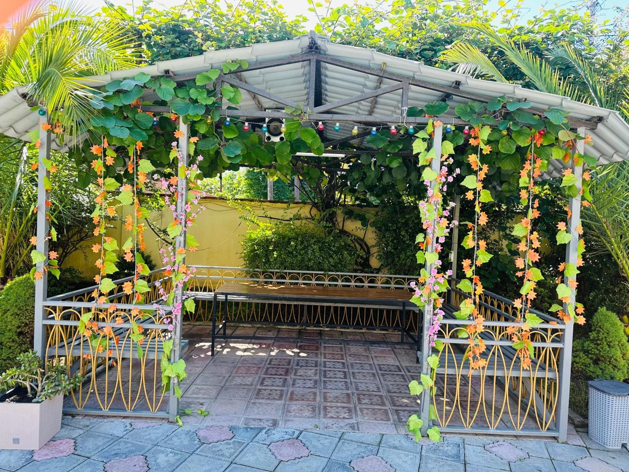 Hotel Buta Batumi Eksteriør billede
