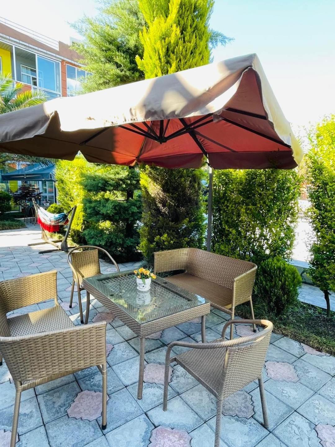 Hotel Buta Batumi Eksteriør billede